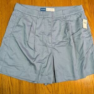 NWT- OLD NAVY Pleated Shorts